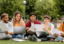 How College Students Can Get Started in the Franchise Industry College Students
